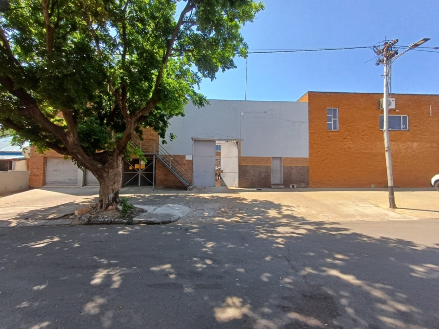  Bedroom Property for Sale in Pienaarsdorp North West